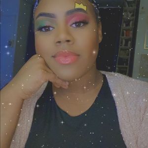 Meet your Posher, Kendra